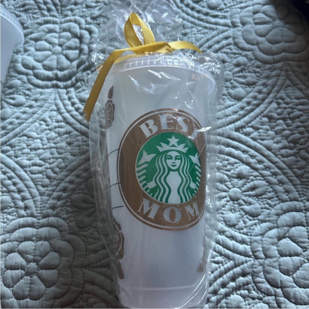 Starbucks Best Mom Tumbler - White and Brown with Gold Ribbon